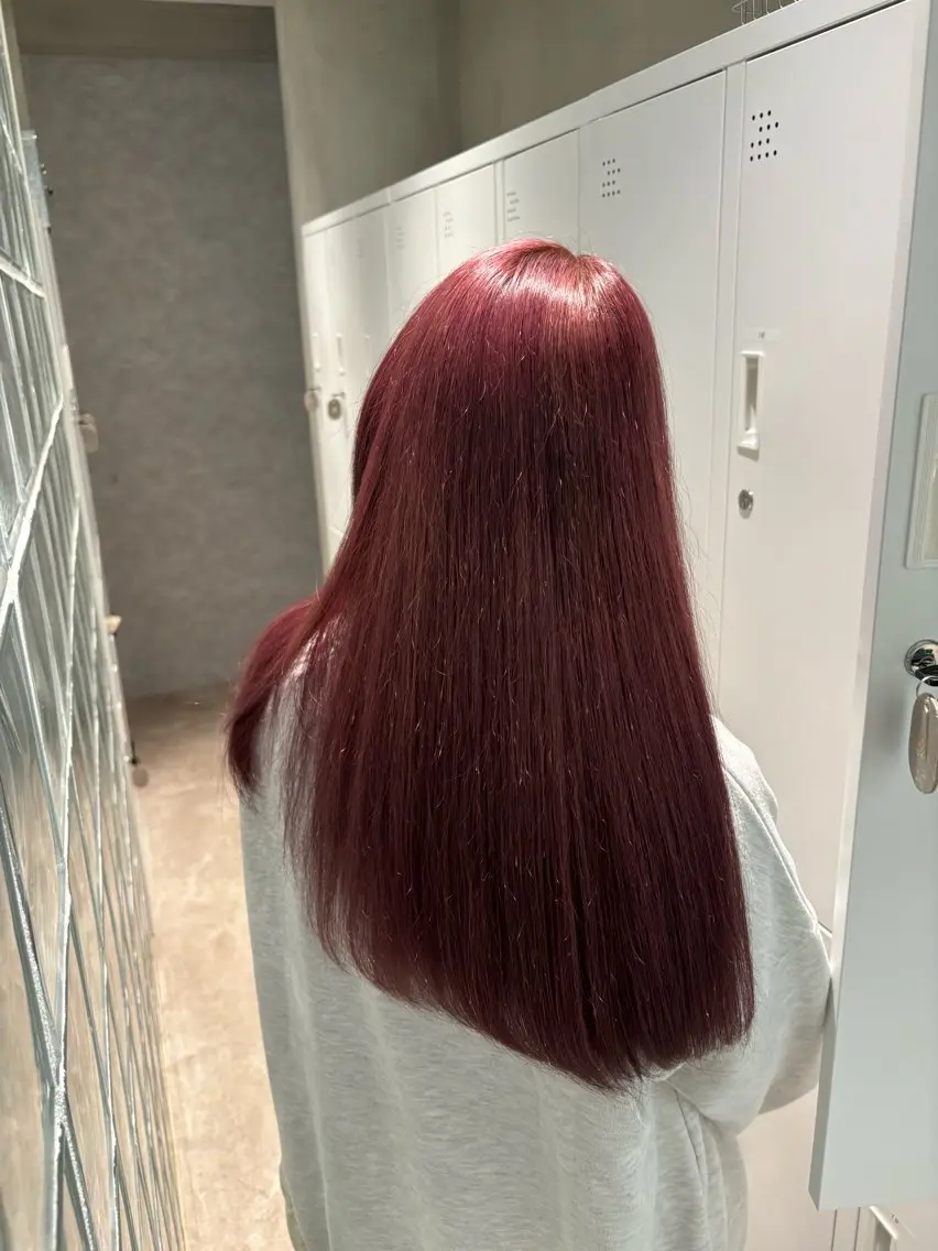 ロング ヘアカラー トリートメント 顔周り\エクステ\ 透明感カラー\まりんのヘアスタイル
