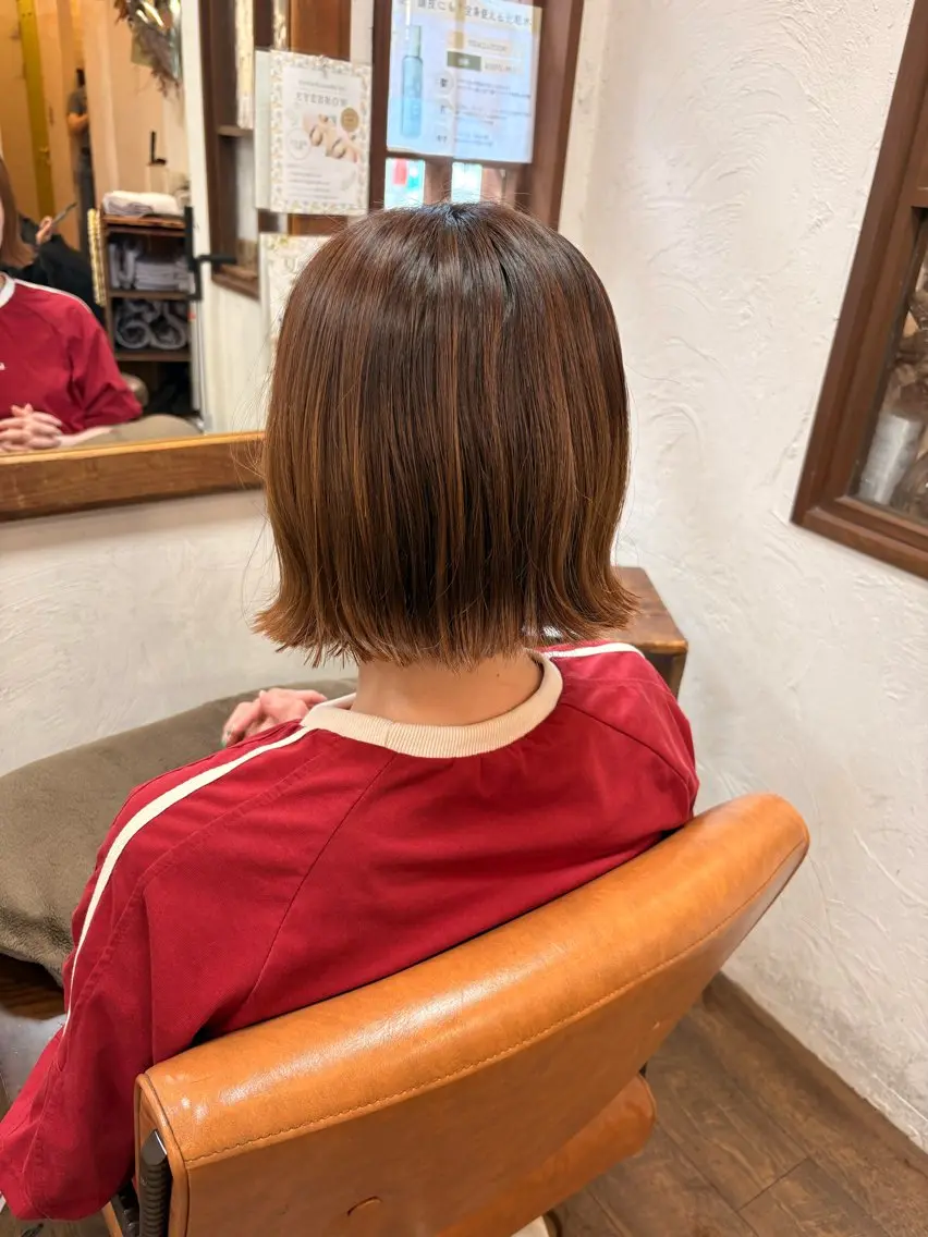 ショート ボブ 三宅 デザインカラー 透明感カラー✨のヘアスタイル