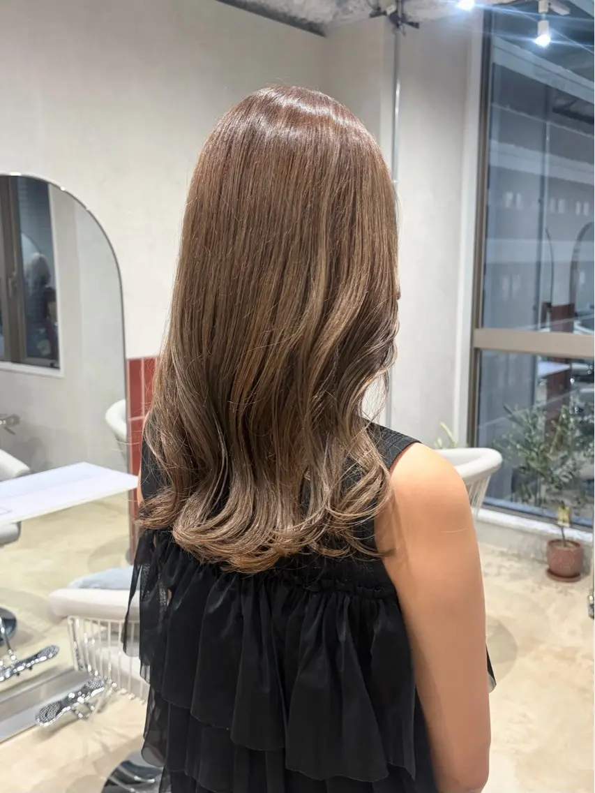 セミロング カット ヘアカラー トリートメント Uni. wakabaのヘアスタイル
