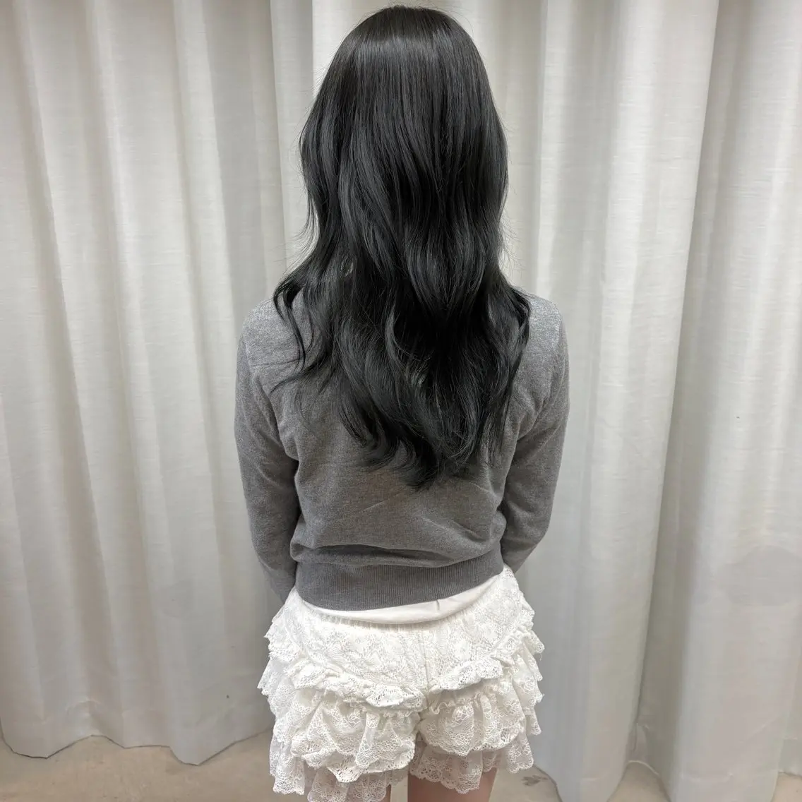 セミロング カラー ブリーチ 透明感カラー ダブルカラー グレージュ ブリーチなしカラー カット ヘアカラー はちすか るかのヘアスタイル