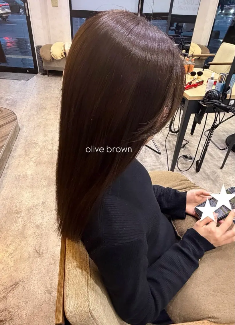 ロング カラー ブラウンカラー 透明感カラー オリーブブラウン カット ヘアカラー 🍪CuLuMi🍪 niccolo/西新のヘアスタイル