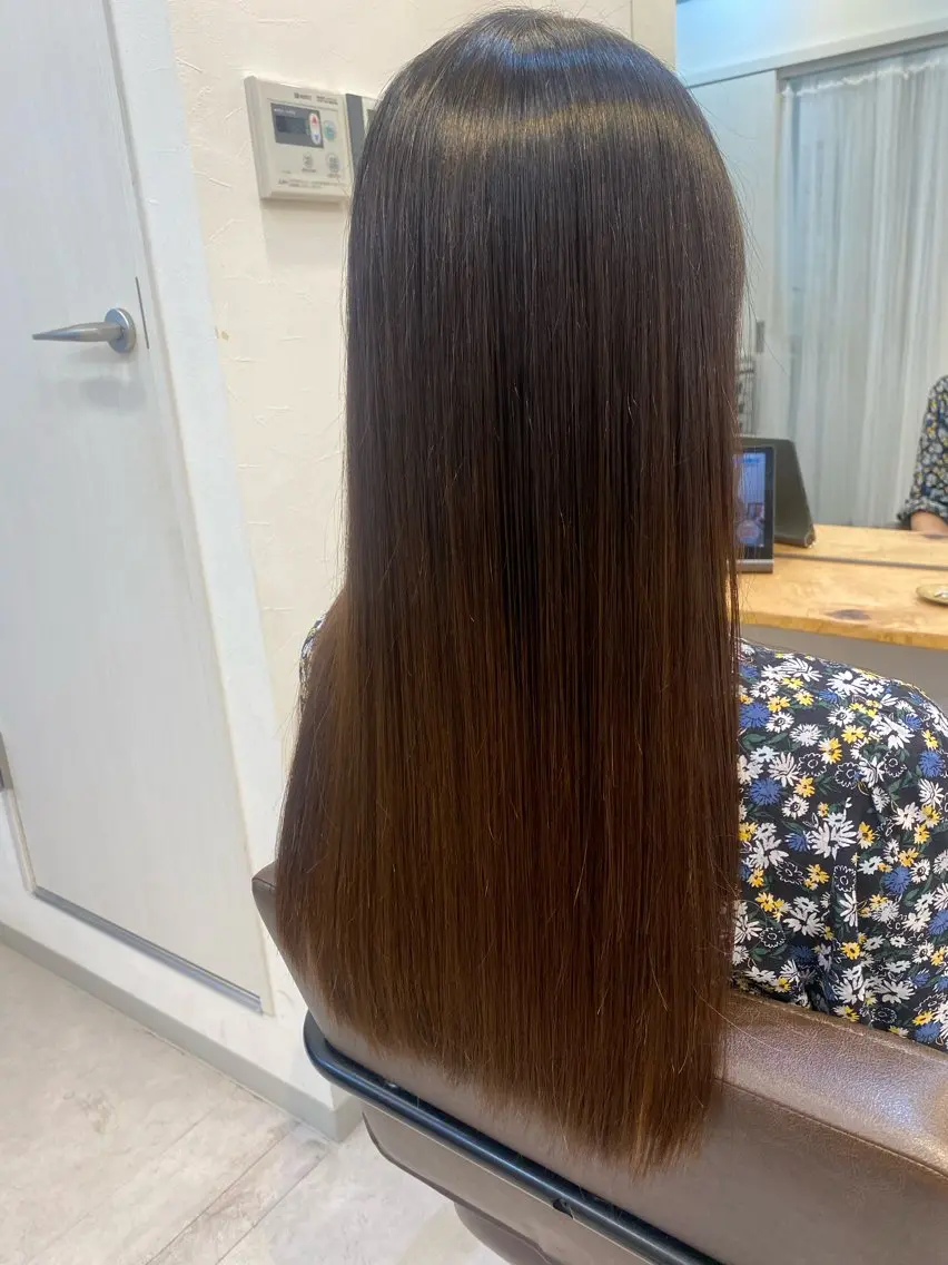 ロング パーマ カット 縮毛矯正 トリートメント 似合う髪型見つけます AYAKAのヘアスタイル
