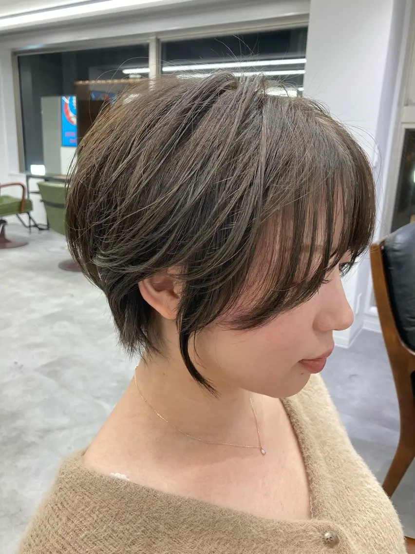 ショート カラー ショートヘア カット ヘアカラー トリートメント SHAFT Ieiriのヘアスタイル