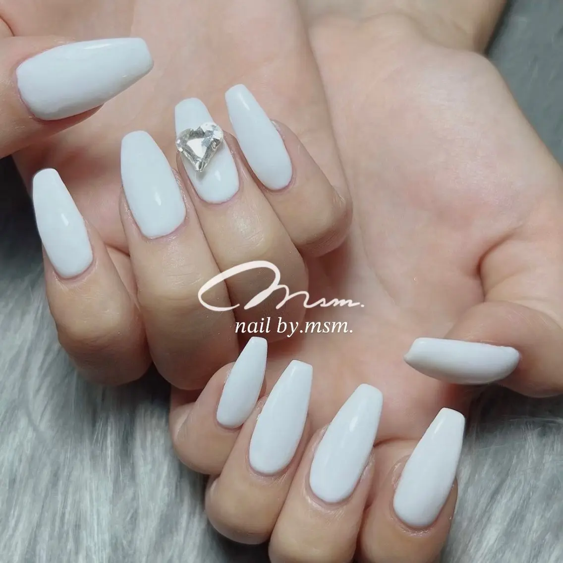 ネイル ワンカラーネイル ネイル・まつ毛・眉毛 同時施術可能💅🏻のネイルデザイン