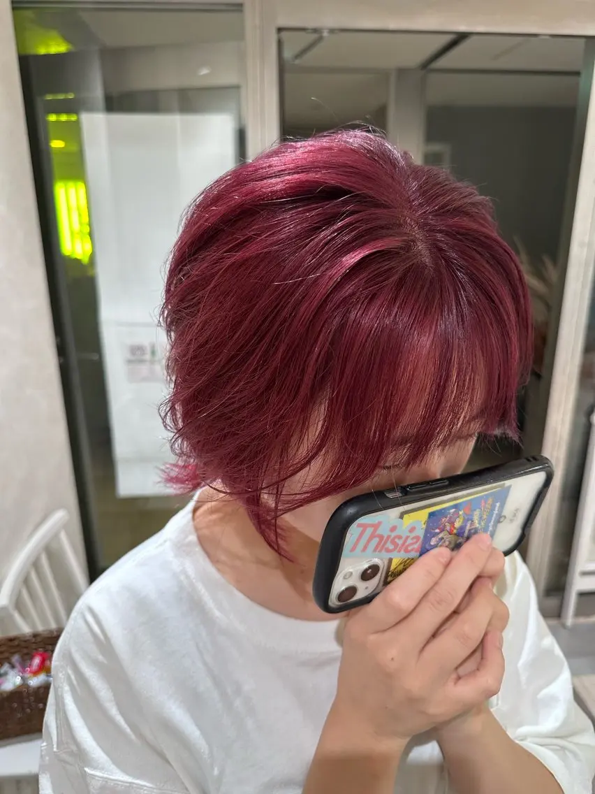 ショート カラー レッドカラー デザインカラー🎨 下北沢 / 磯部のヘアスタイル