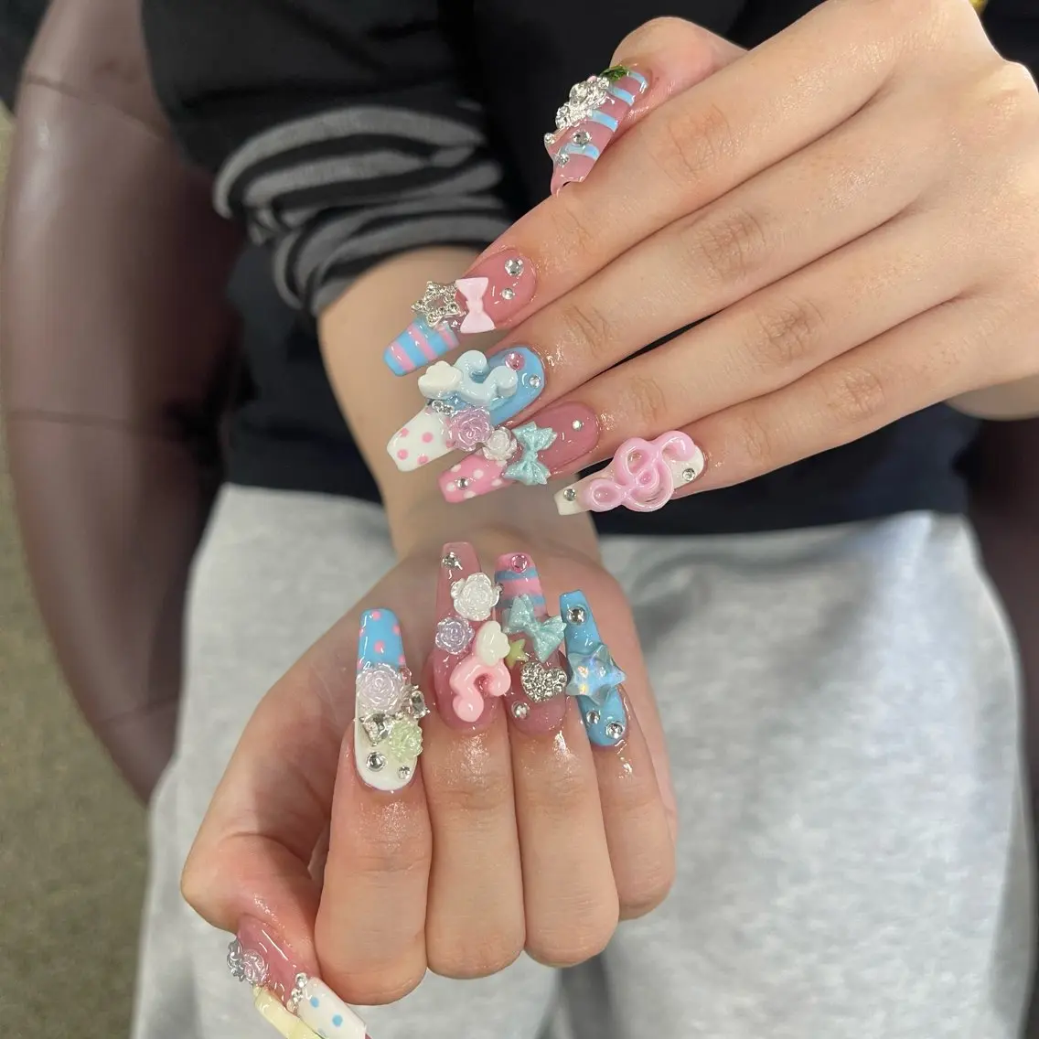 ネイル ハンドネイル NiJi Nailsのネイルデザイン