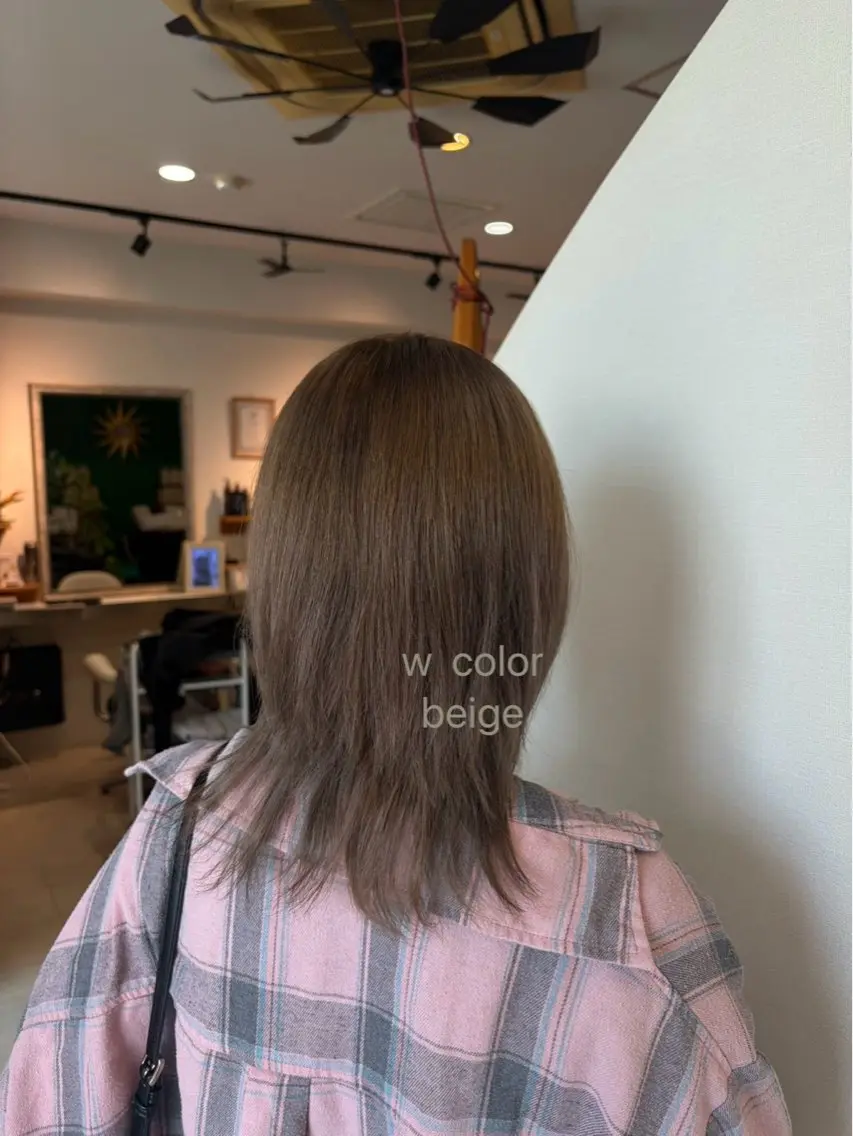 ミディアム ヘアカラー hair bonitaのヘアスタイル