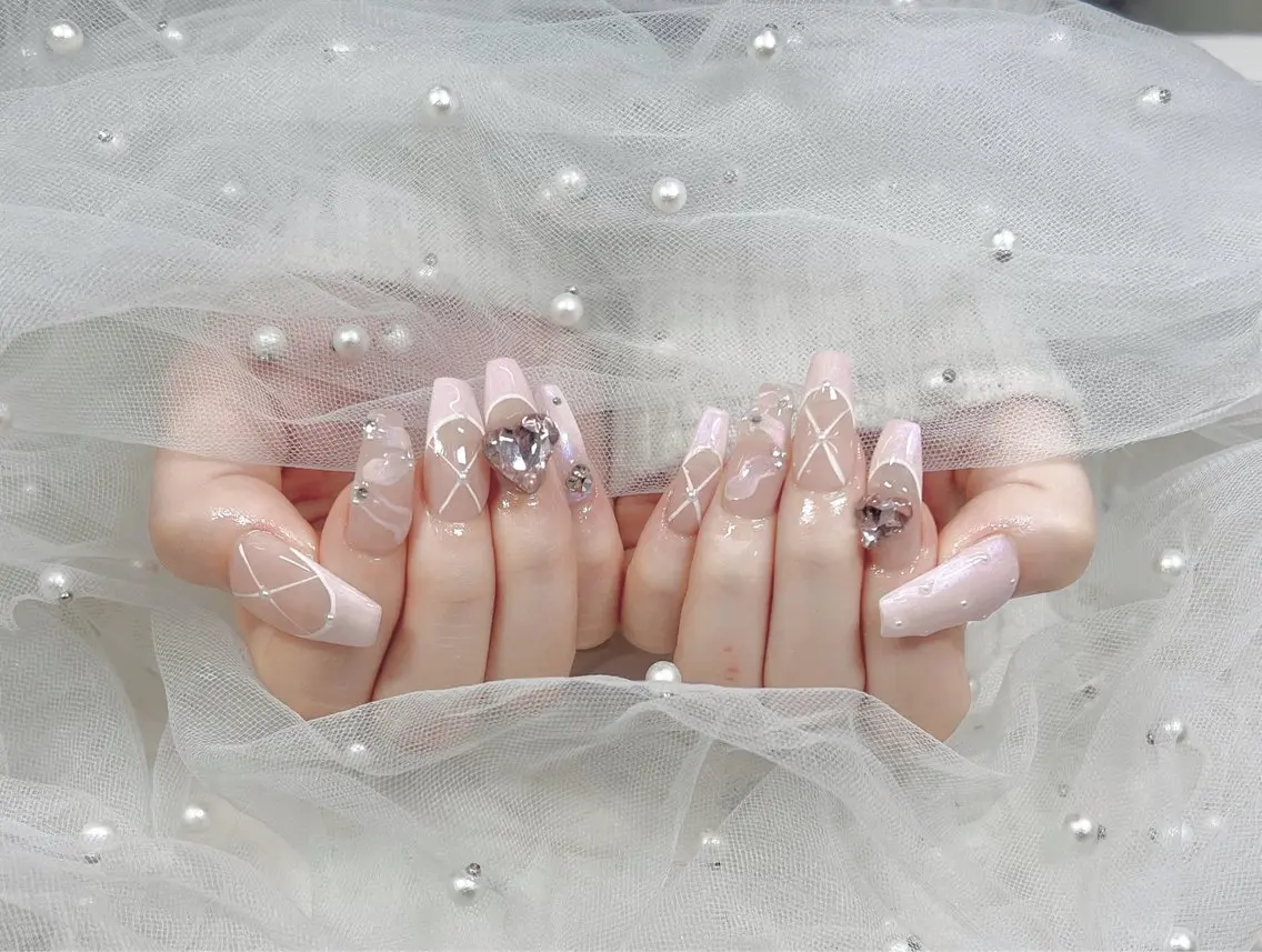 ネイル Minéa nailのネイルデザイン