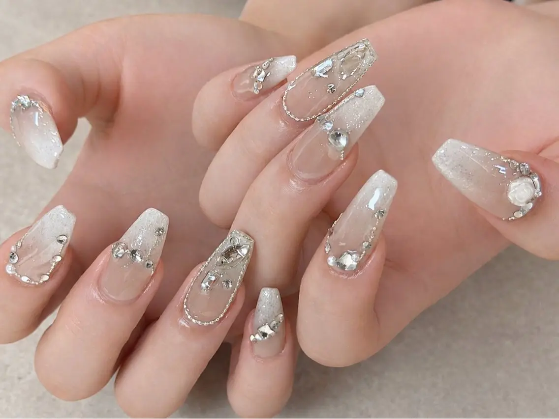 ネイル ロングネイル ハンドネイル chirin nailのネイルデザイン