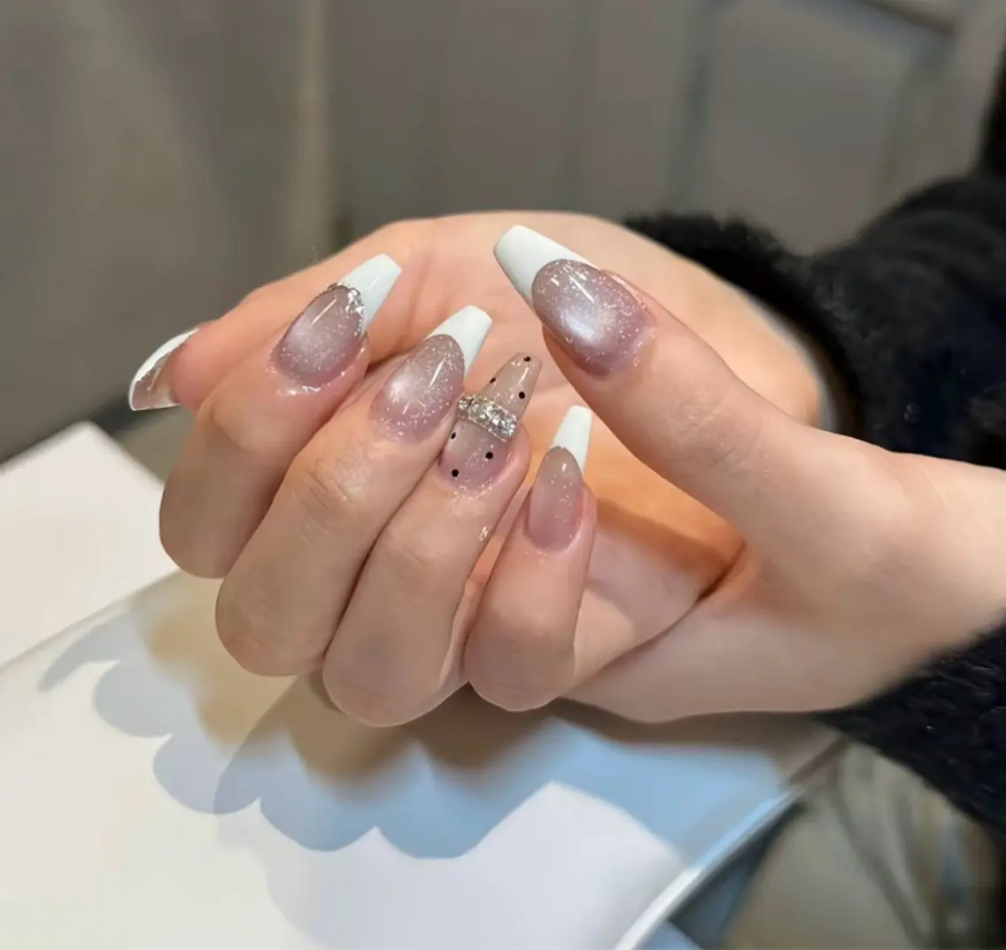 ネイル ハンドネイル Luna Gladeのネイルデザイン