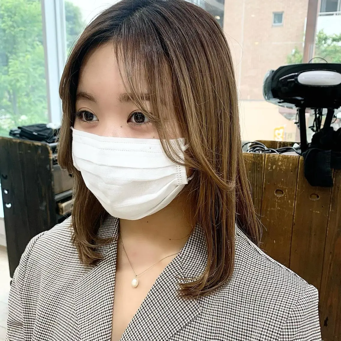 セミロング カラー パーマ ヘアアレンジ メンズ キッズ ネイル マツエク・マツパ トリートメント レイヤーカット/ 巻ける縮毛矯正のヘアスタイル