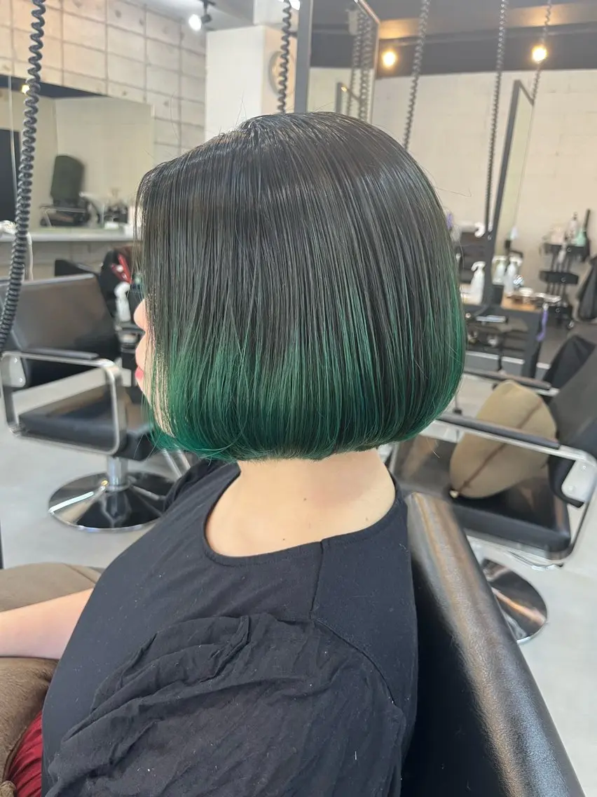 ショート カラー 奥秋 理紗　sai xのヘアスタイル