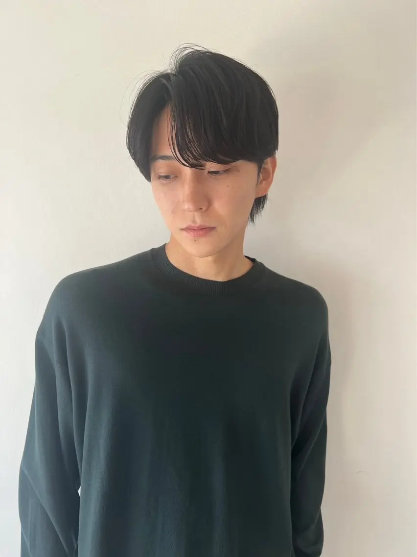 メンズ カット 顔まわりレイヤー 透明感カラー🩵🩵のヘアスタイル