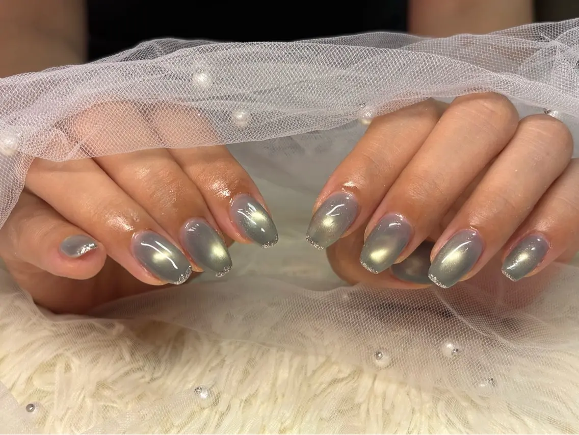 ネイル ハンドネイル パッチリオメメ Lianaのネイルデザイン