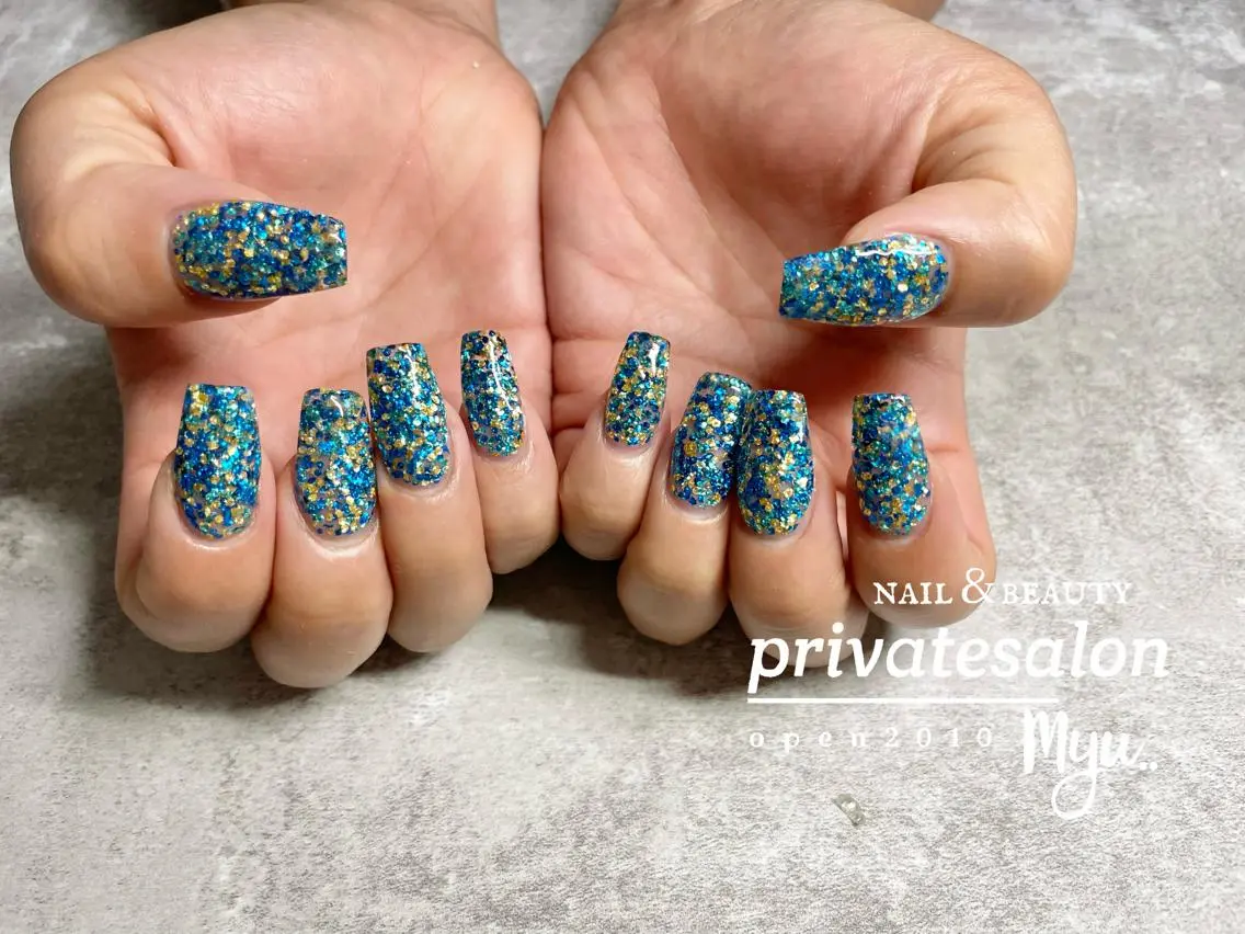ネイル ホログラムネイル ハンドネイル Y's nailのネイルデザイン