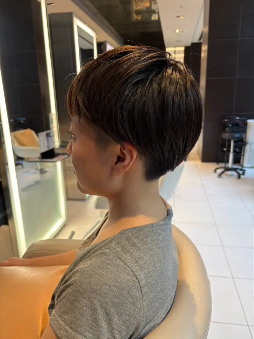 ショート 🌈透明感カラー🌈 えのもとすみれのヘアスタイル