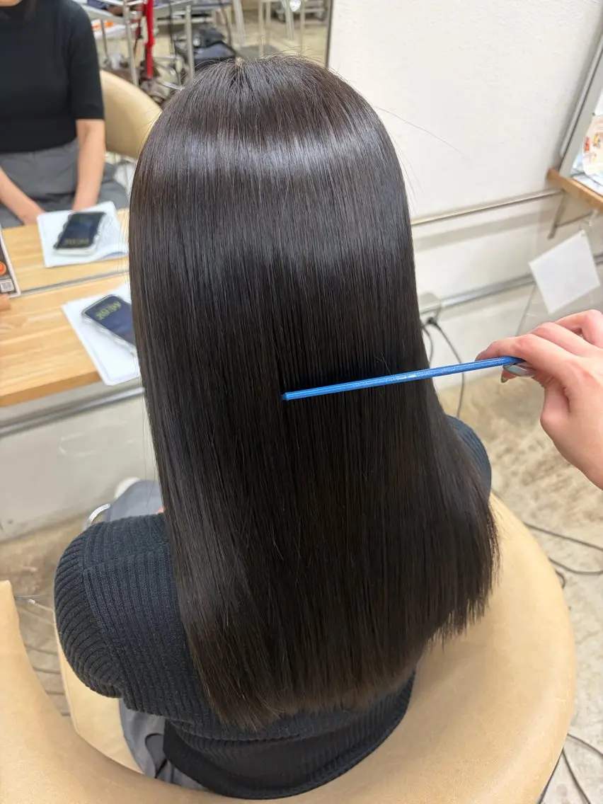 ロング ヘアカラー トリートメント fand KOTOMIのヘアスタイル
