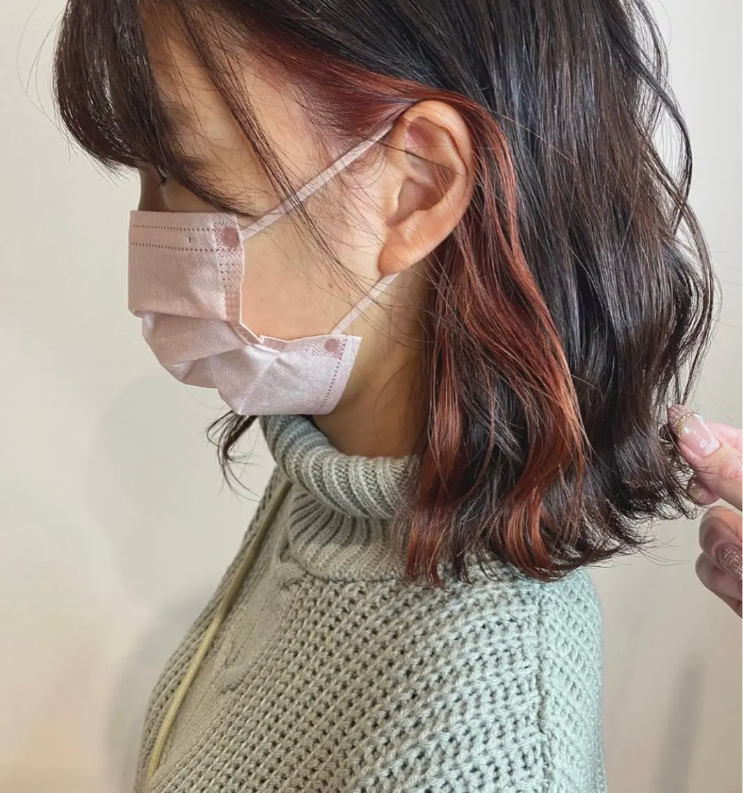 カラー インナーカラー レッドカラー 林 美月のヘアスタイル