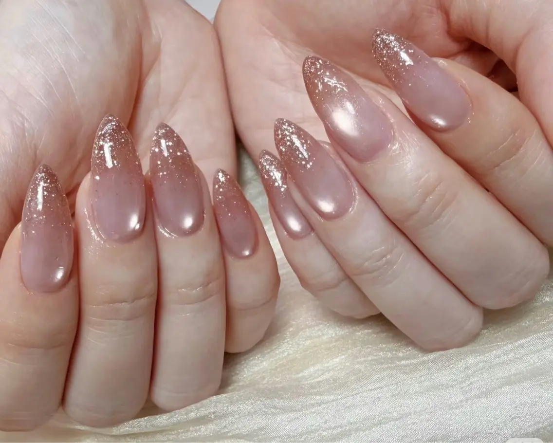 ネイル アニマル柄 オーロラネイル チークネイル フラッシュネイル フラワーネイル B•U Nail大宮 長さだし専門店のネイルデザイン
