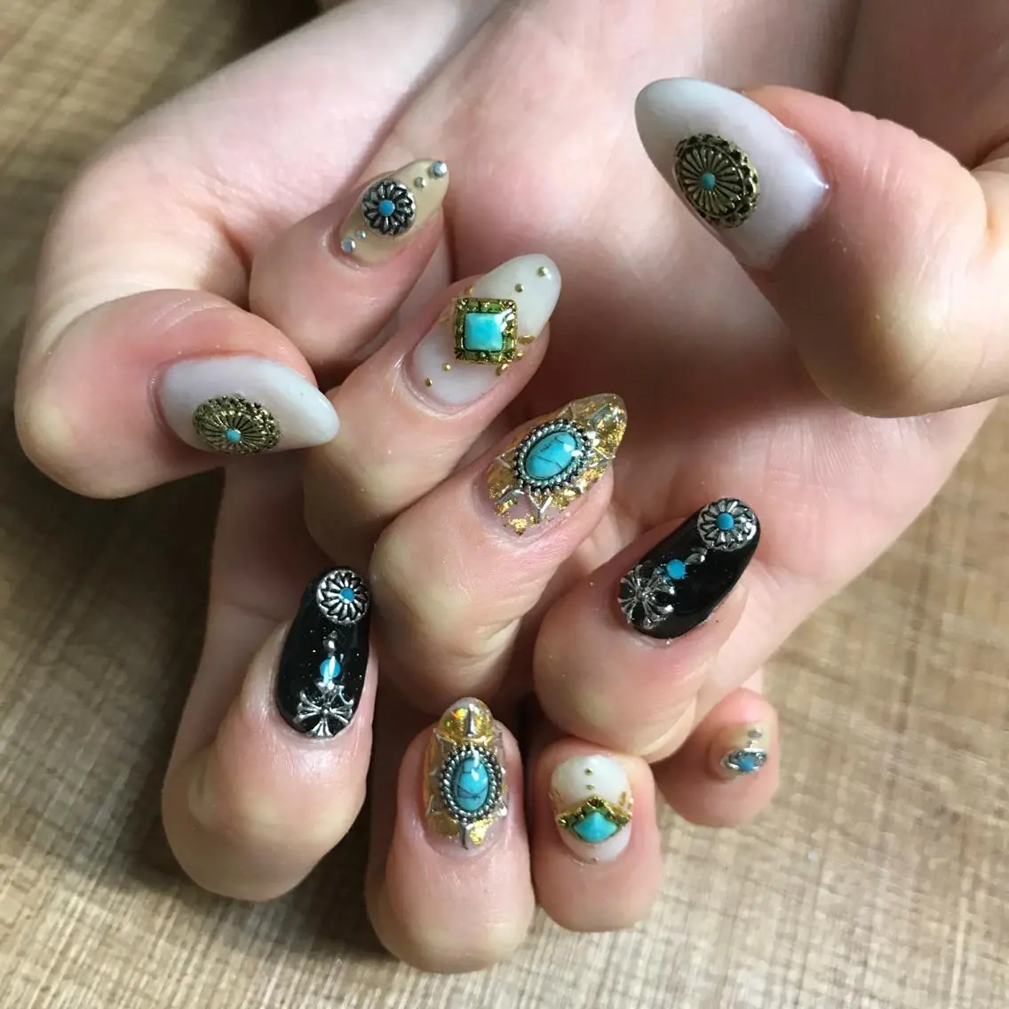 ネイル アートネイル 安藤 Charlotteのネイルデザイン