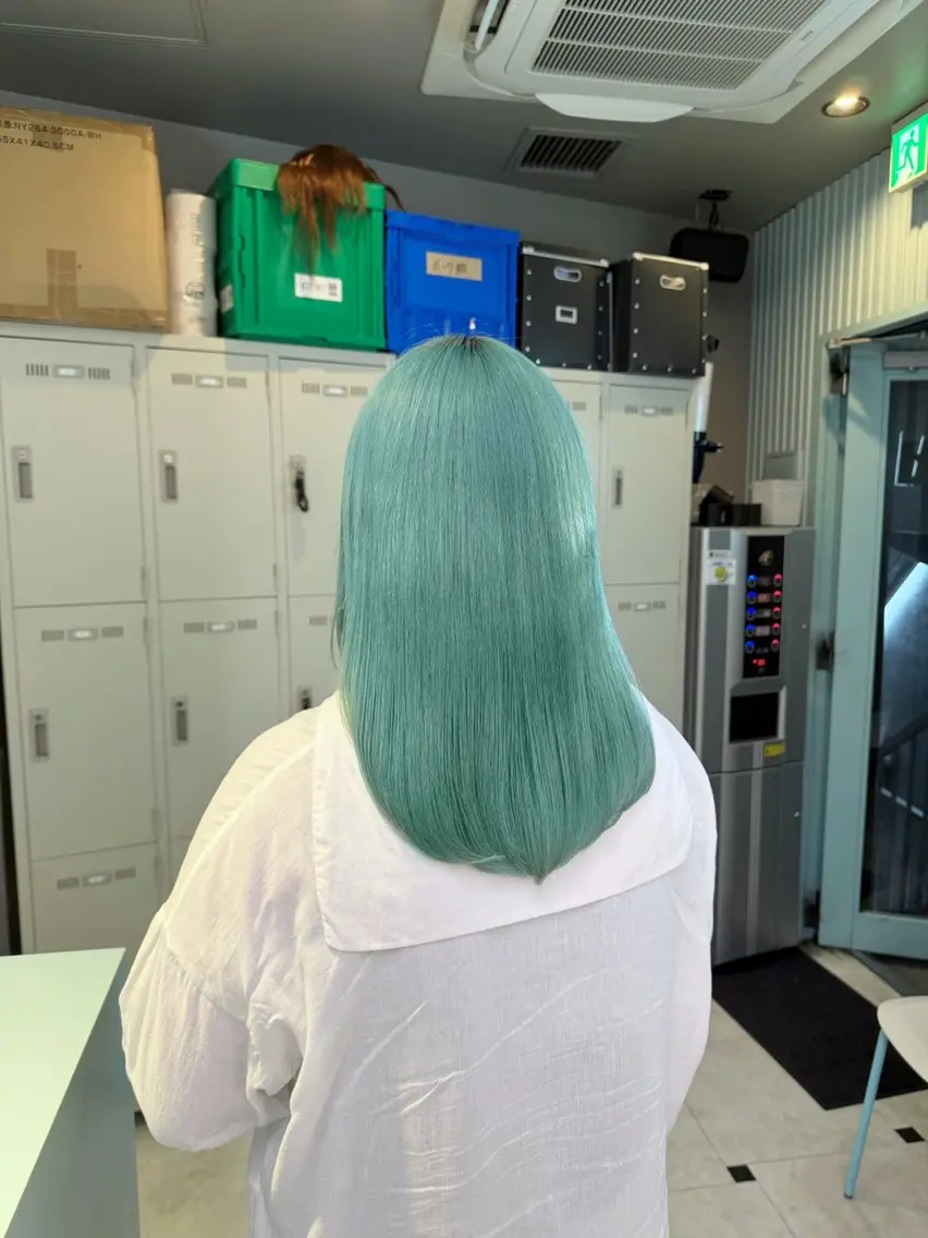 ミディアム カラー ヘアカラー トリートメント ブリーチカラー 🩵MIZUKIのヘアスタイル