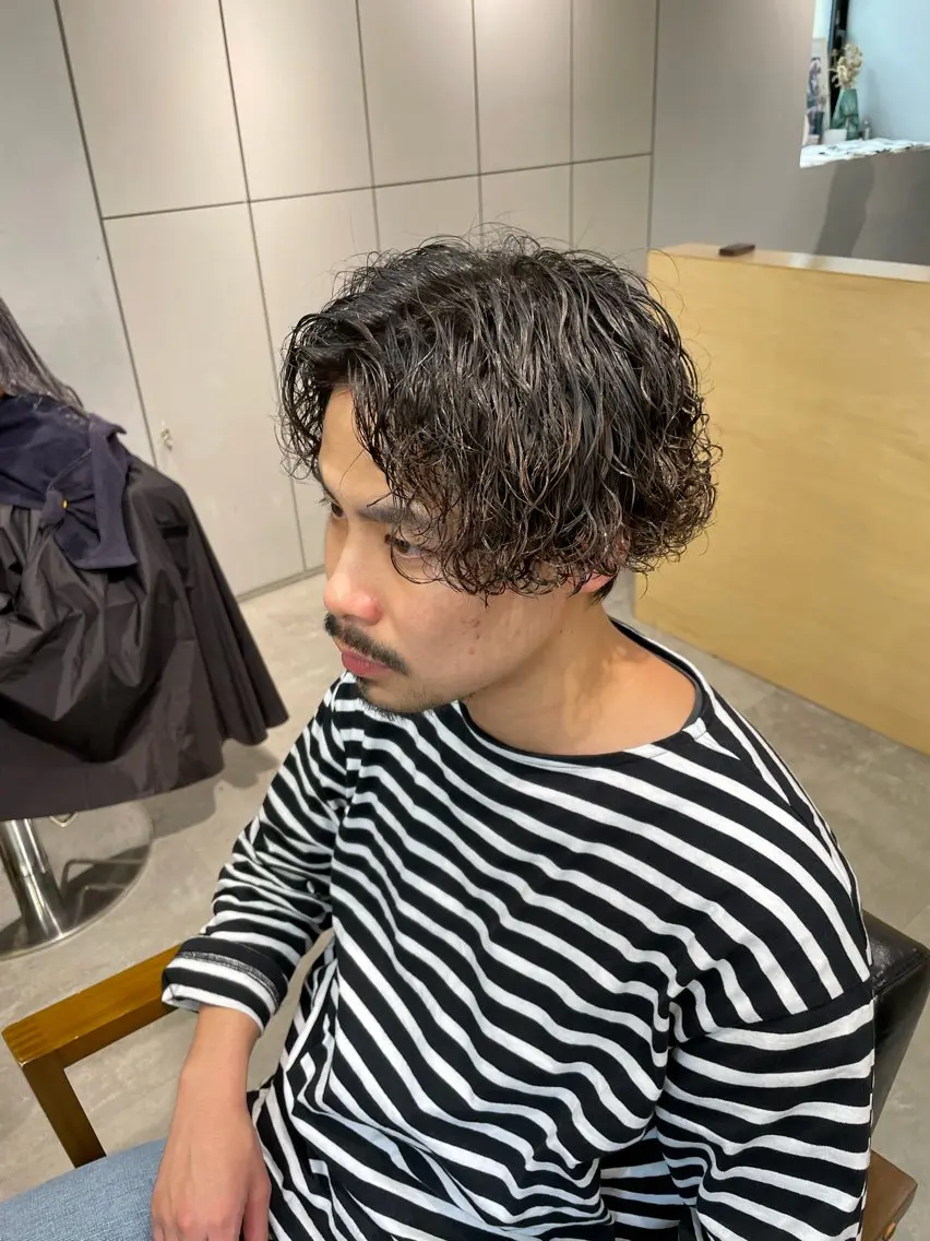 パーマ メンズ メンズパーマ カット パーマ マエダ リョウのヘアスタイル