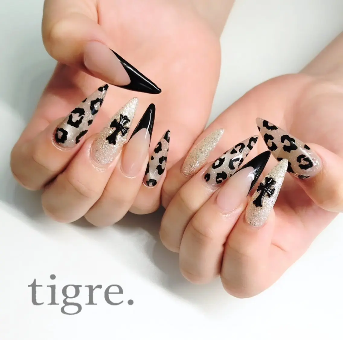 ネイル tigre .のネイルデザイン