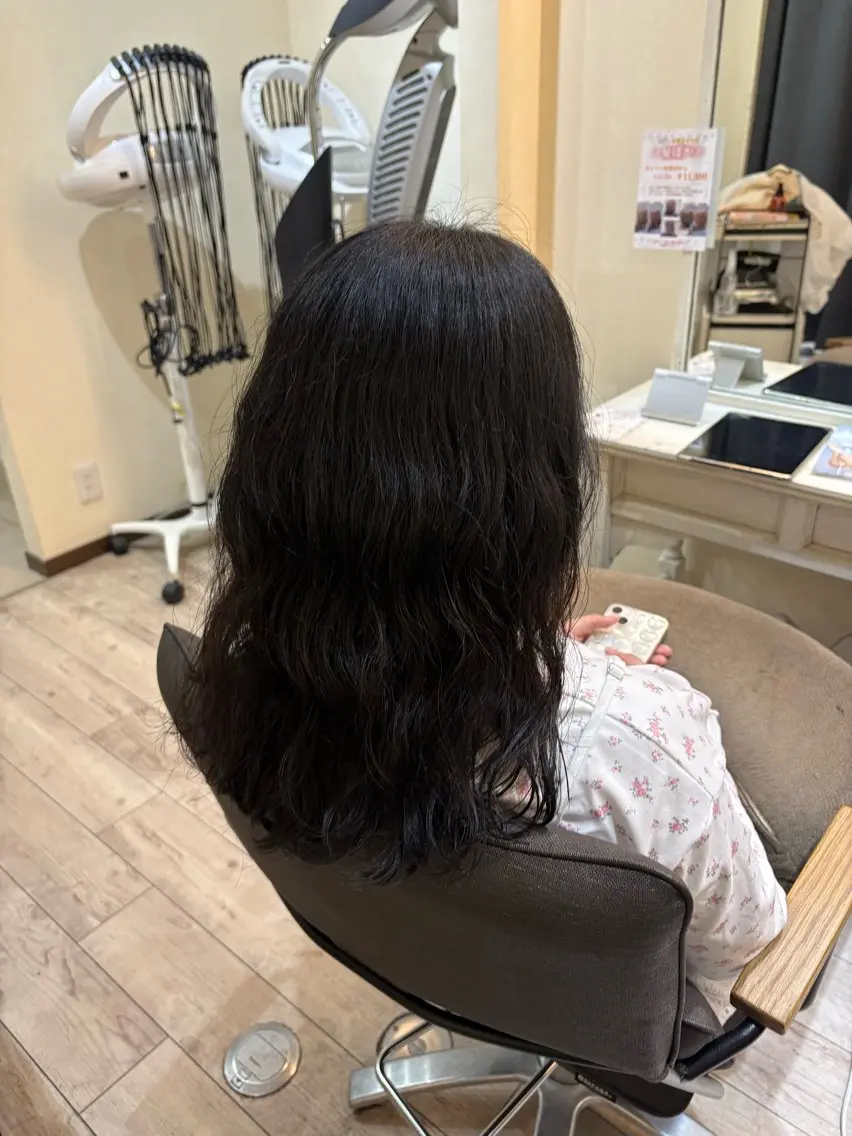 セミロング パーマ セミロングパーマ カット パーマ 艶髪/縮毛矯正/ レイヤー/栄/あやかのヘアスタイル