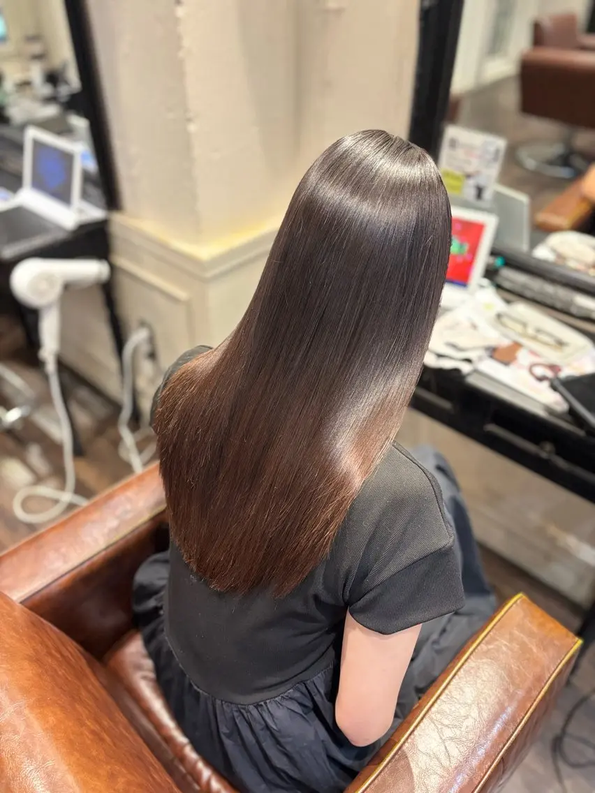 セミロング 髪質改善 藤井 ユウキのヘアスタイル