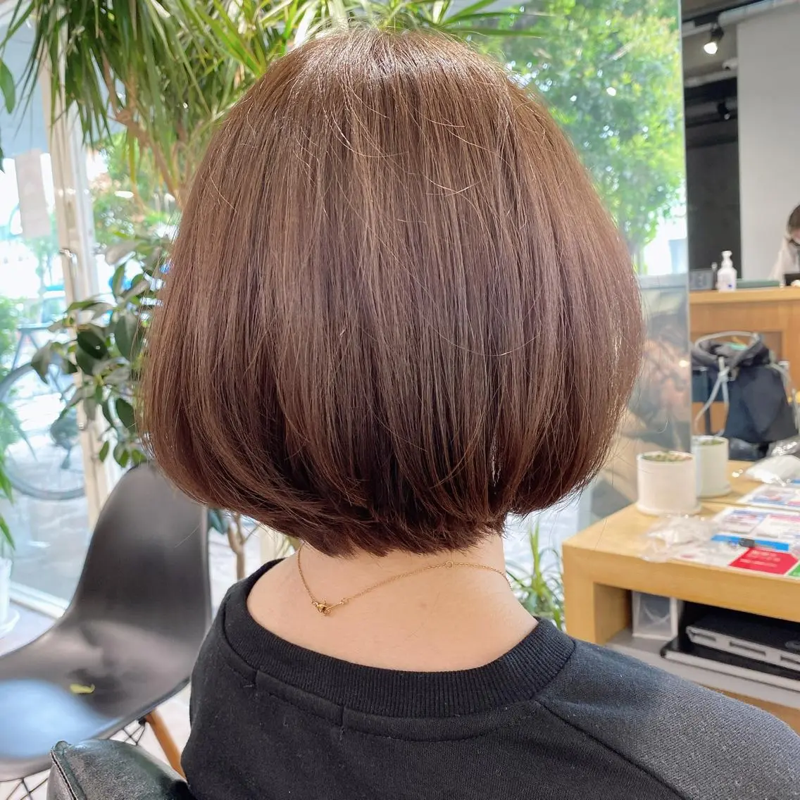 ミディアム ショート・ウルフ✂︎ 安住有咲子のヘアスタイル