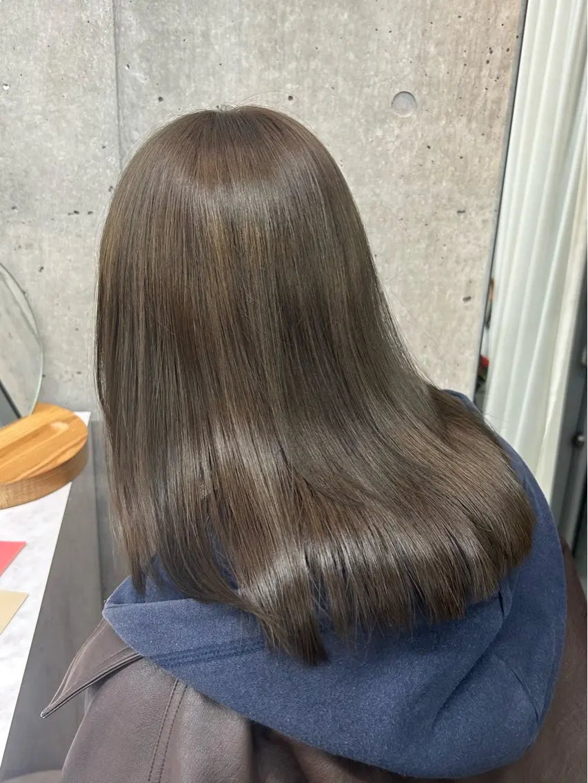 ミディアム ヘアカラー トリートメント LOE Yuuka/42🩵のヘアスタイル