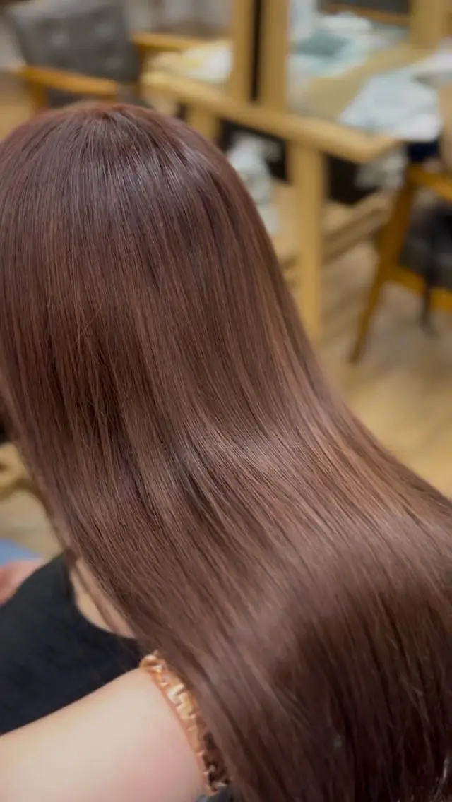 カラー 中嶋 優海のヘアスタイル