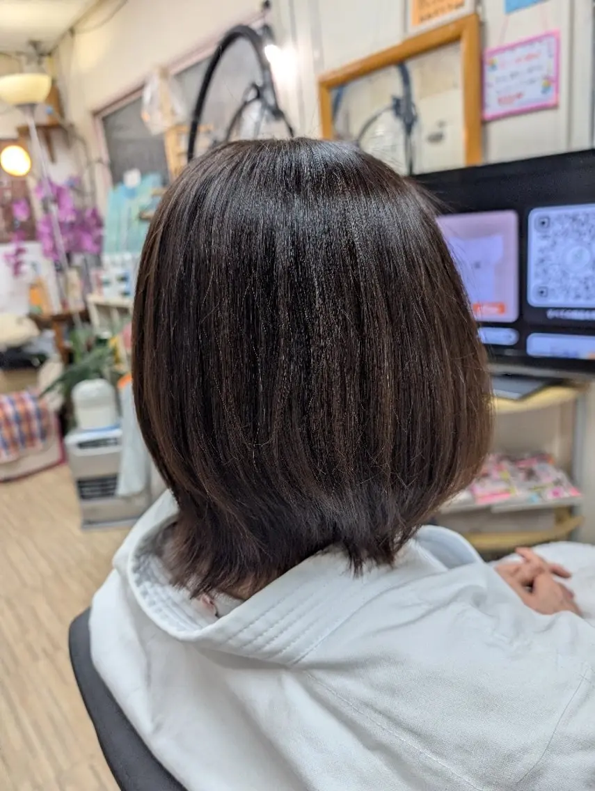 ミディアム 縮毛矯正 前川 奈緒美のヘアスタイル