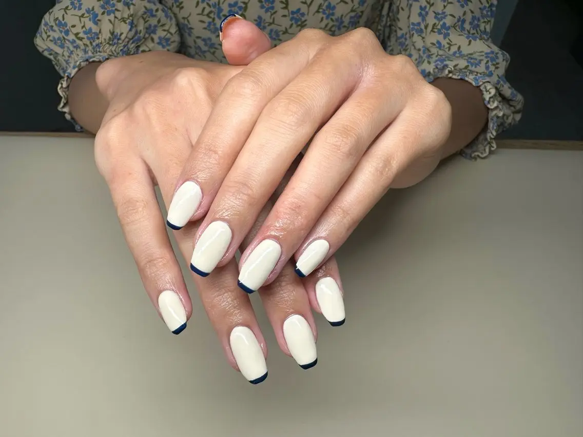 ネイル フレンチネイル ネイルルーム103 マイコのネイルデザイン
