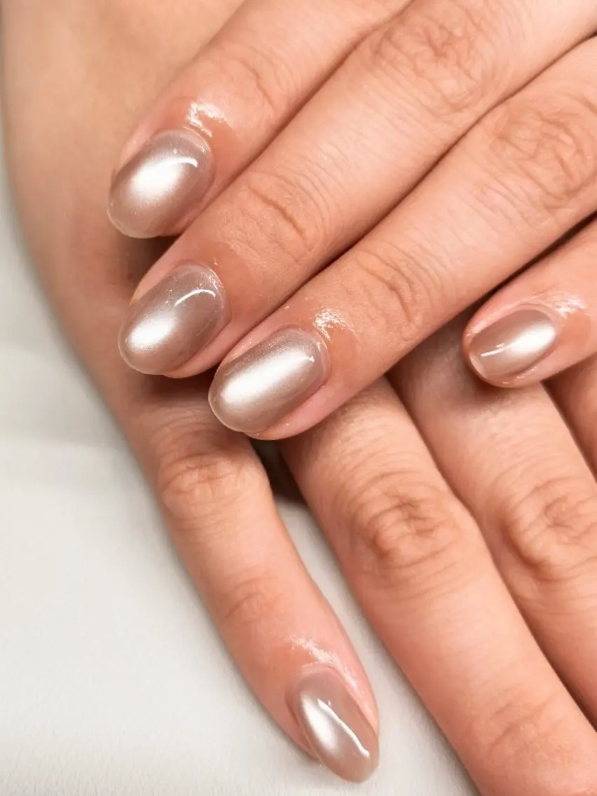 ネイル 氷ネイル・うるうるネイル マグネットネイル ハンドネイル Hanano  nail  Lisaのネイルデザイン