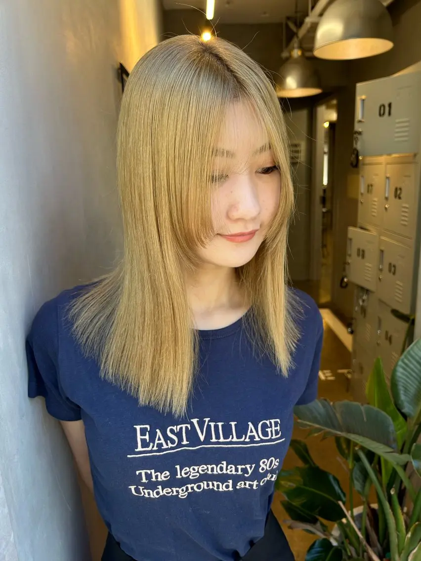 セミロング カラー ブリーチ ブロンド ケアブリーチ ダブルカラー イヤリングカラー ヘアカラー SHURI❤️🔥 中/韓mix ♡のヘアスタイル