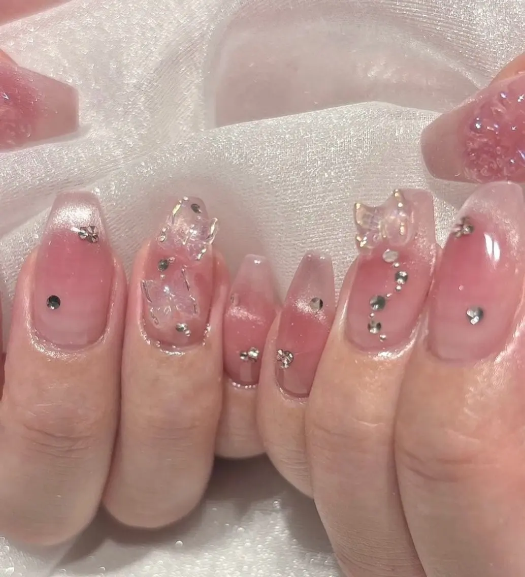 ネイル 持ち込み ハンドネイル JISOO ANA.CHUOのネイルデザイン
