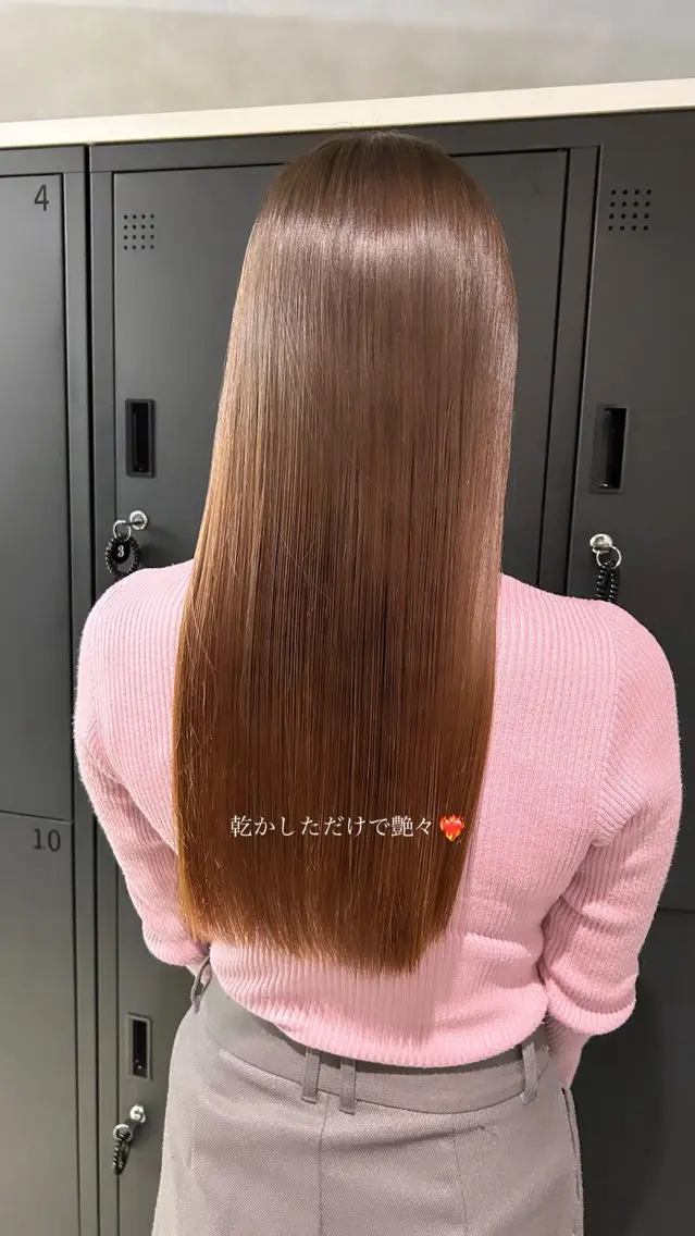 セミロング パーマ セミロングパーマ 髪質改善 縮毛矯正 ストレートパーマ 諸井 芽のヘアスタイル
