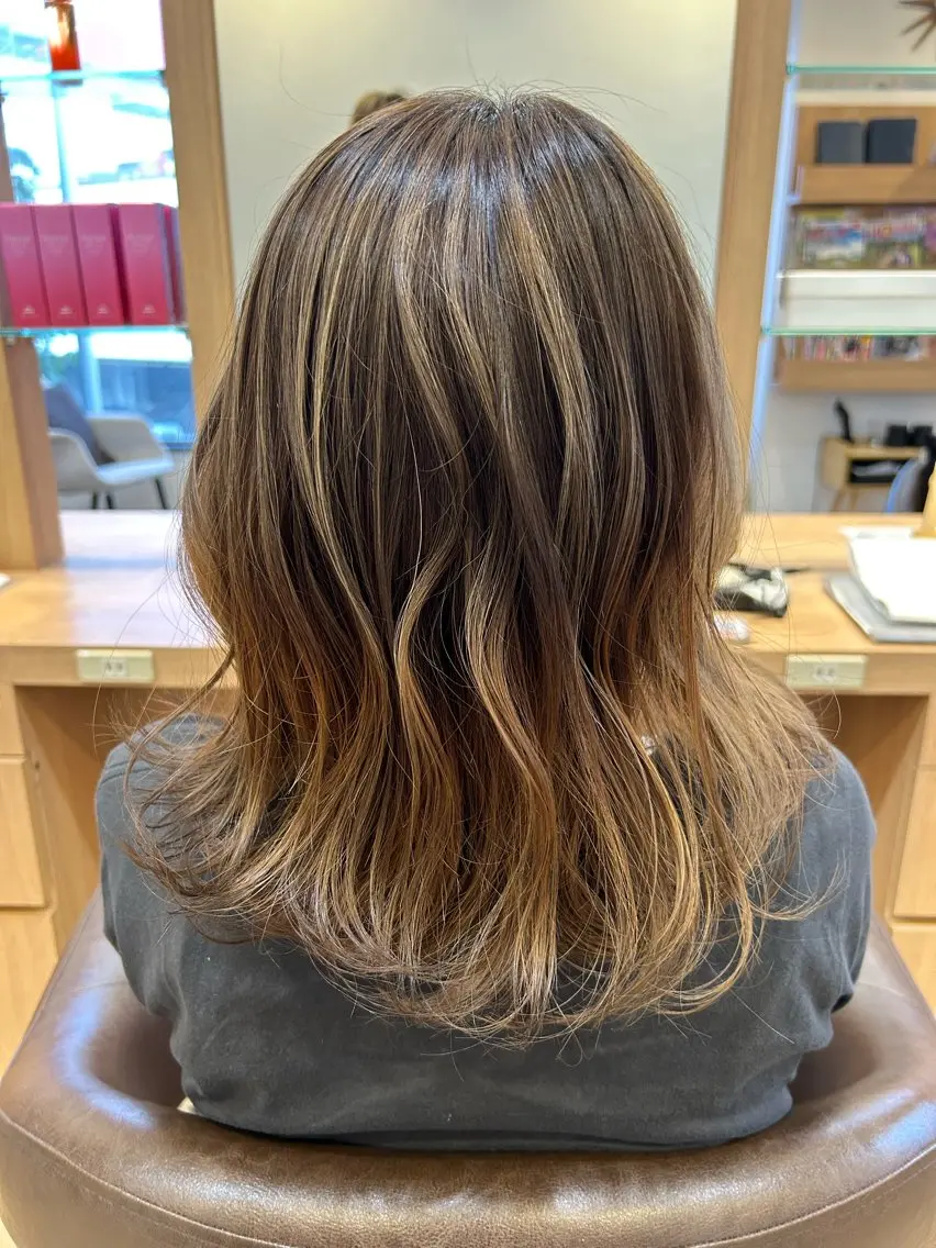 カラー バレイヤージュ グラデーションカラー ハイライトカラー Dali 新さっぽろ Ricoのヘアスタイル