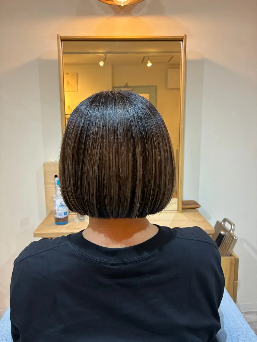 ショート カラー バレイヤージュ グレージュ レイヤーカット ヘアカラー 席数2席プライベート /マンツーマンサロンのヘアスタイル