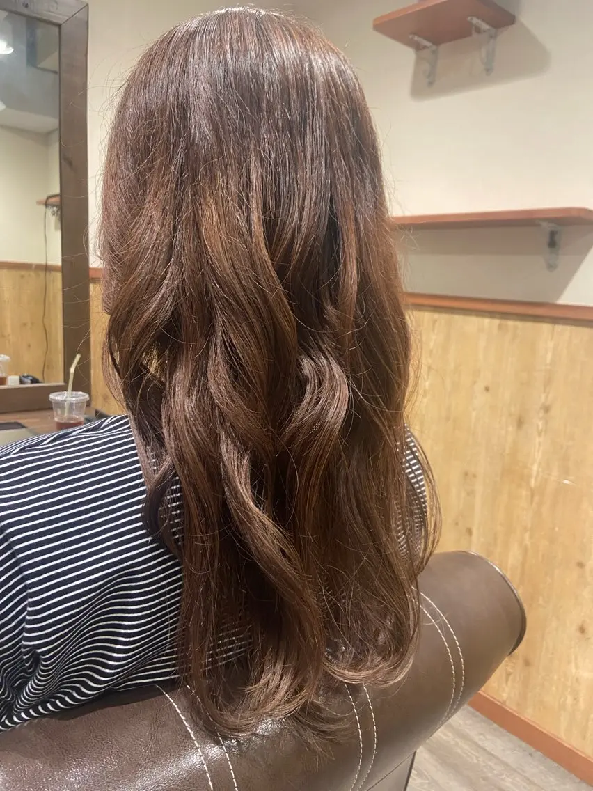 ロング カラー 脇坂 歩夢のヘアスタイル