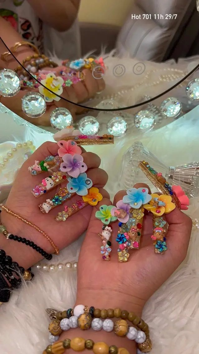ネイル ハンドネイル Rinaky Amee Nailのネイルデザイン