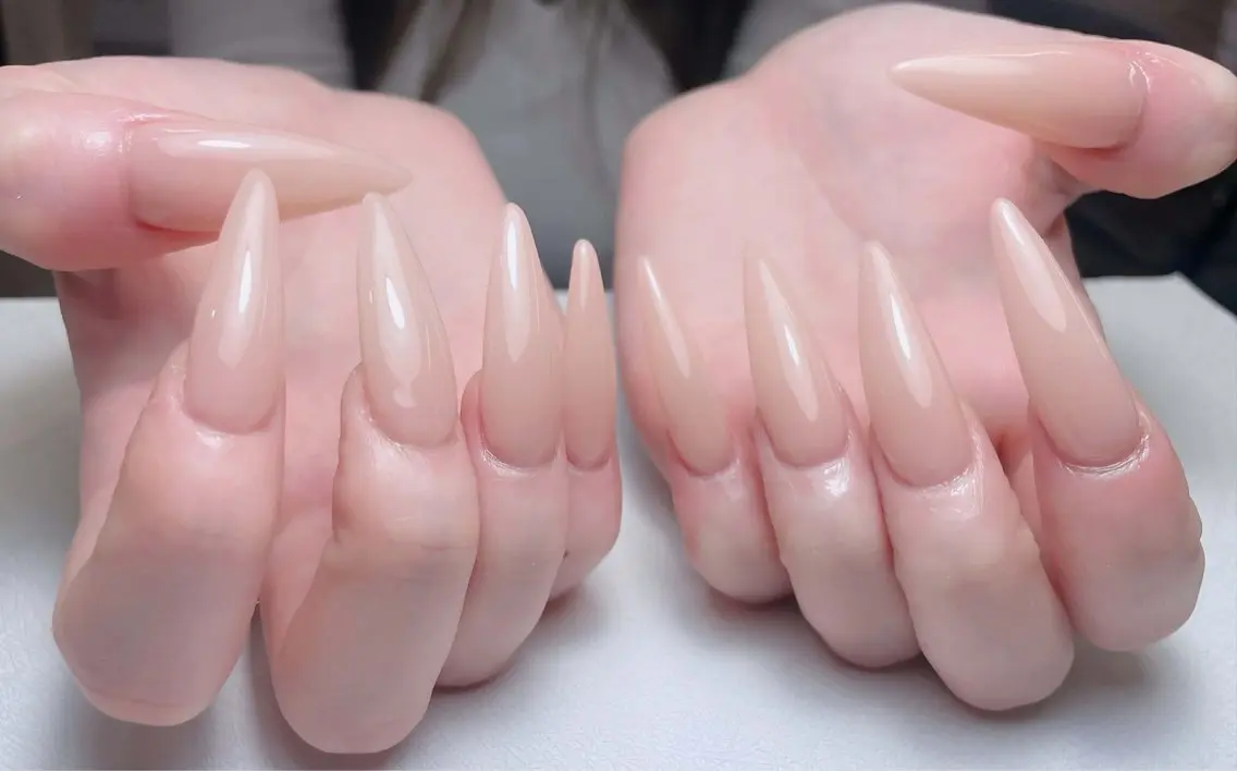 ネイル アートネイル 長さ出し フレンチネイル ジェルネイル ガーリー ハンドネイル 中野駅から2分 MEO NAILのネイルデザイン