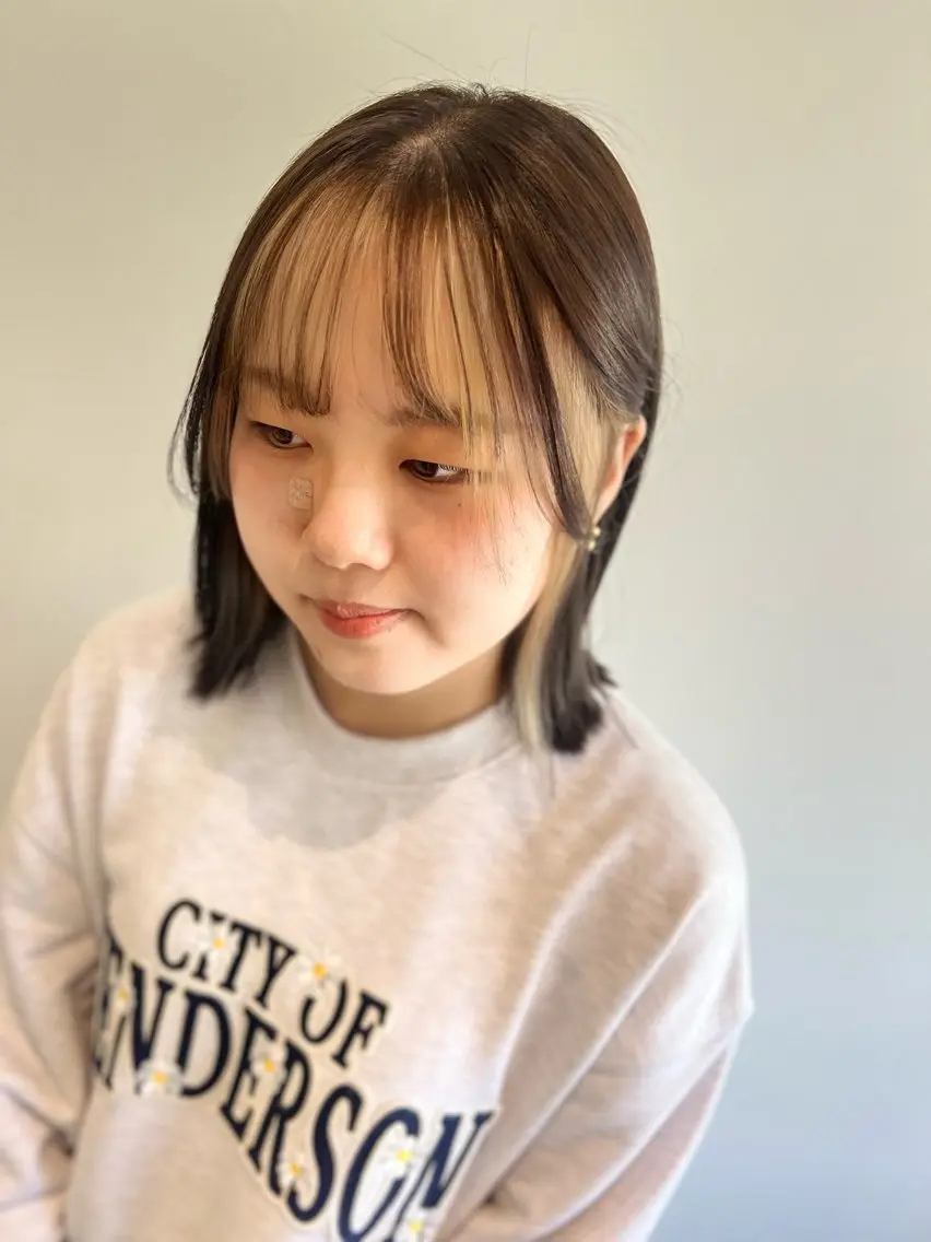 ショート カラー ミストバング フェイスフレーミング 髪質改善ミルクティー SATSUKI🌼.のヘアスタイル