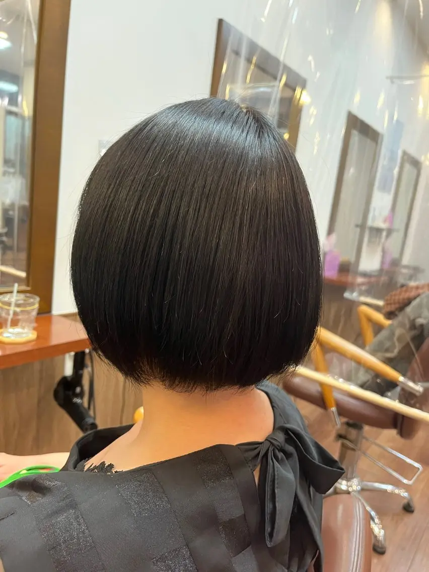 ミディアム ボブ 縮毛矯正 渡辺 竜太のヘアスタイル