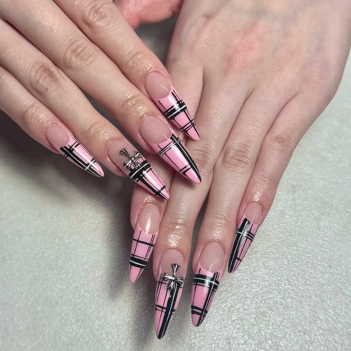 ネイル ハンドネイル 🐈‍⬛ Minamiのネイルデザイン