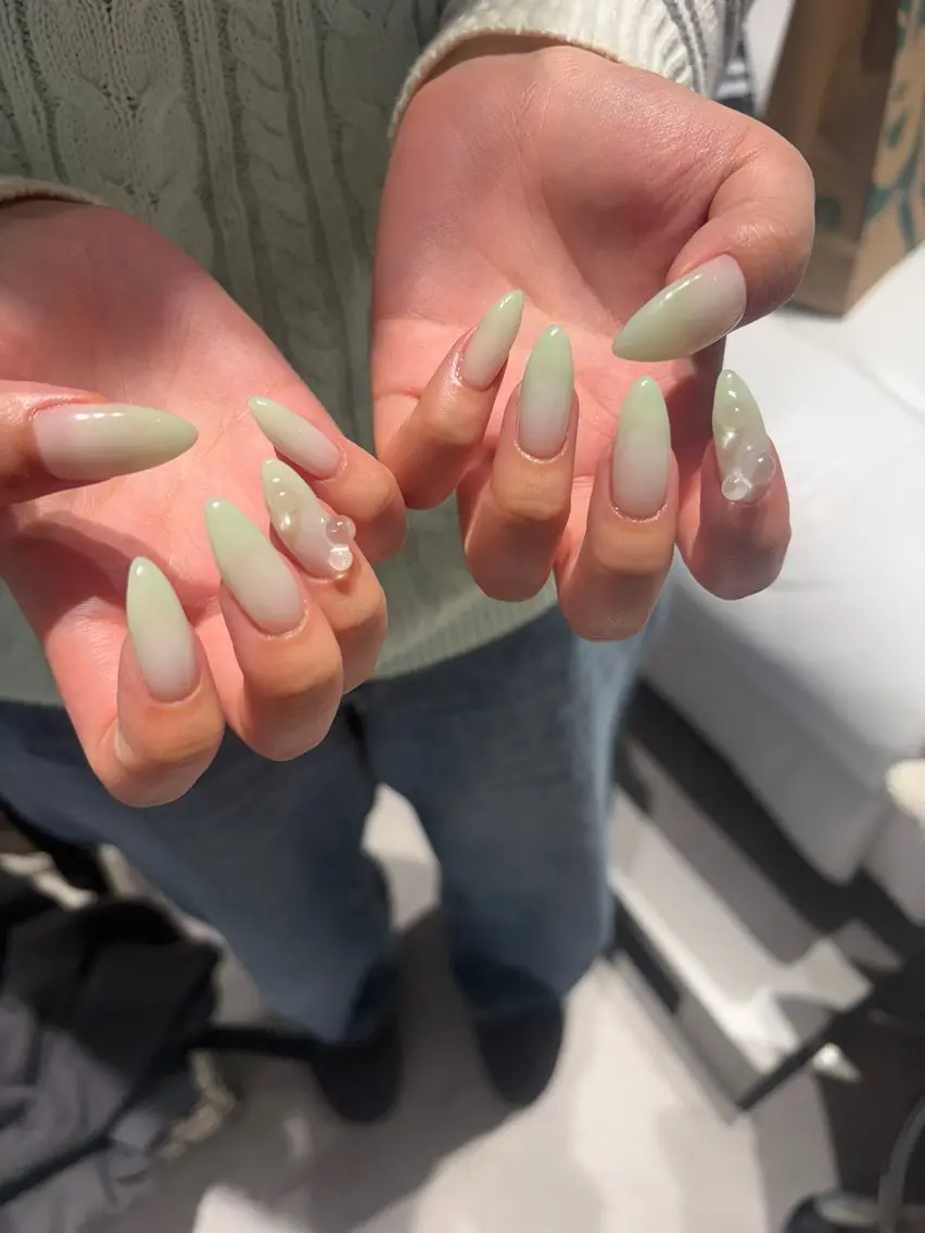 ネイル ハンドネイル . Linaのネイルデザイン