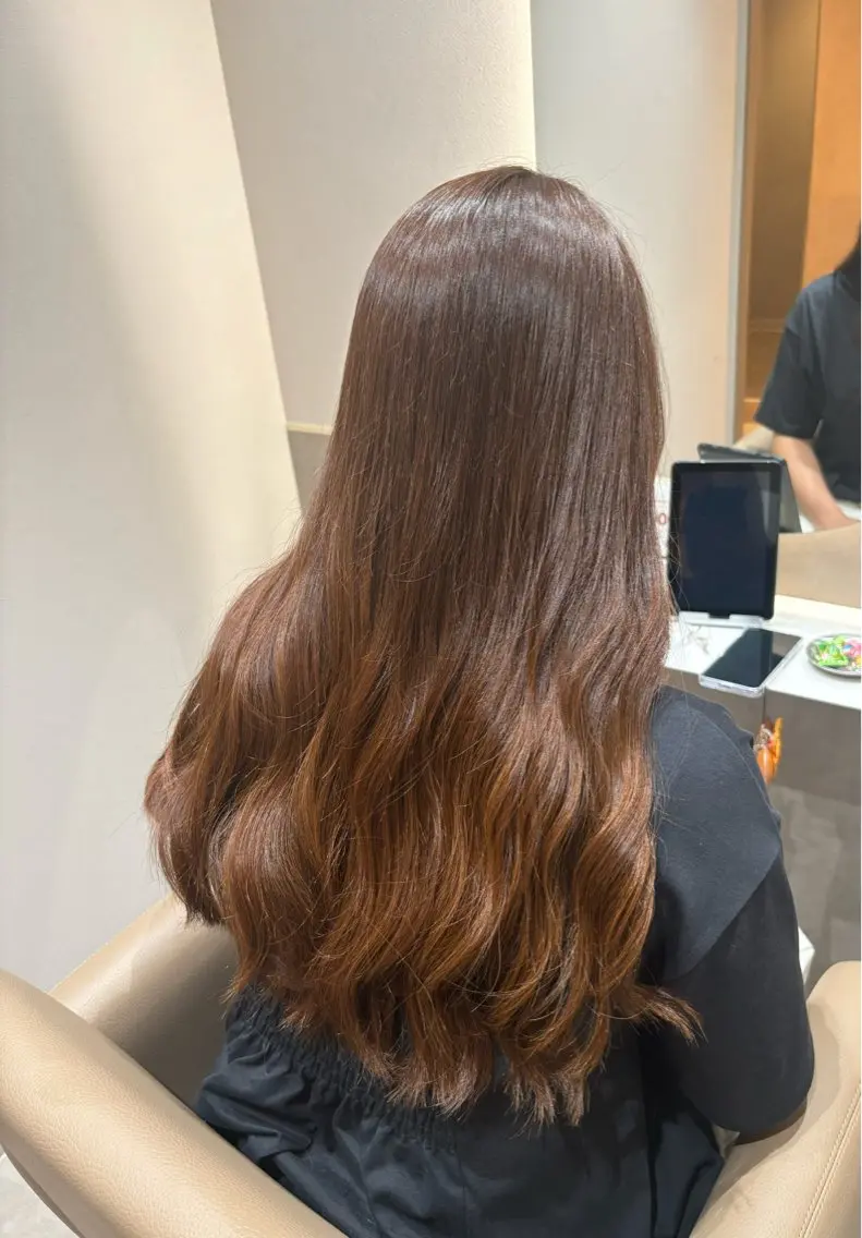 セミロング 友利 眞帆のヘアスタイル