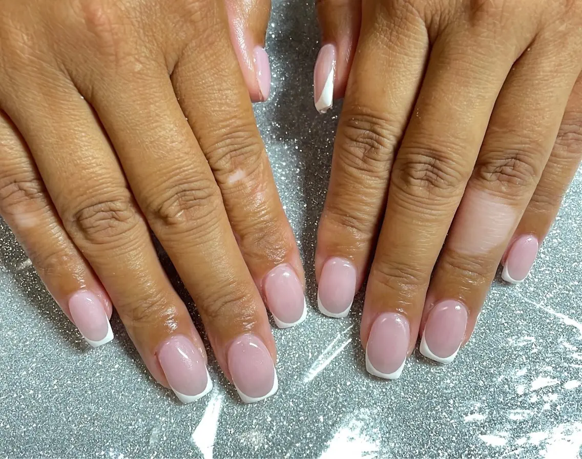 ネイル ハンドネイル VIERU 🌈🎀💖のネイルデザイン