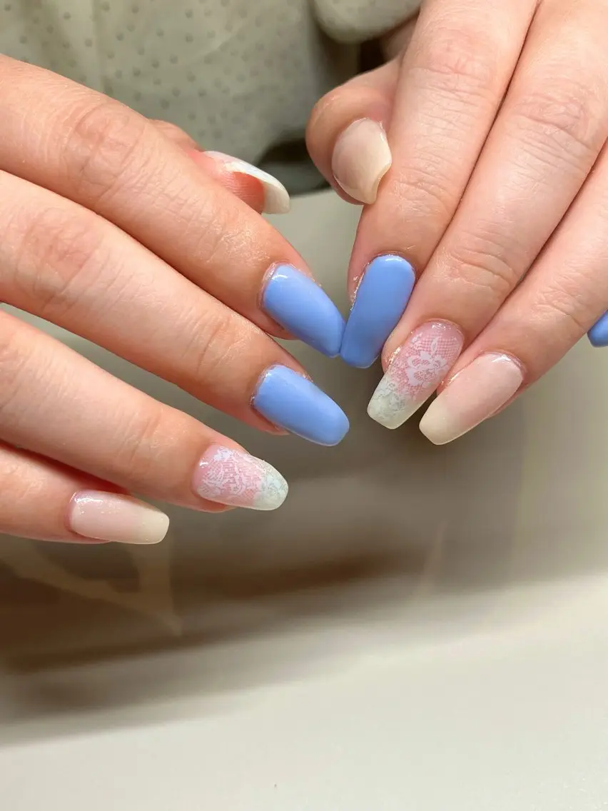 ネイル ブルー レース ワンカラーネイル シンプルネイル ハンドネイル fun the nail ayakaのネイルデザイン